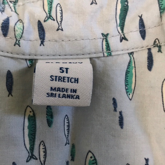 Old navy boys cotton button down! - Picture 4 of 7